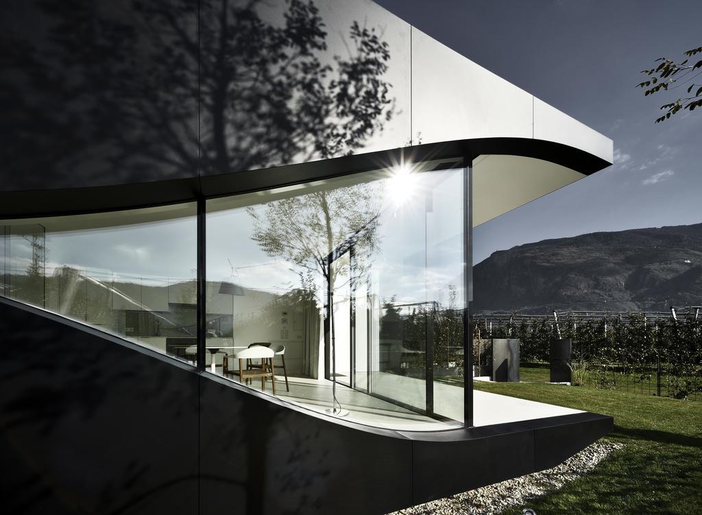בולצאנו Mirror Houses מראה חיצוני תמונה
